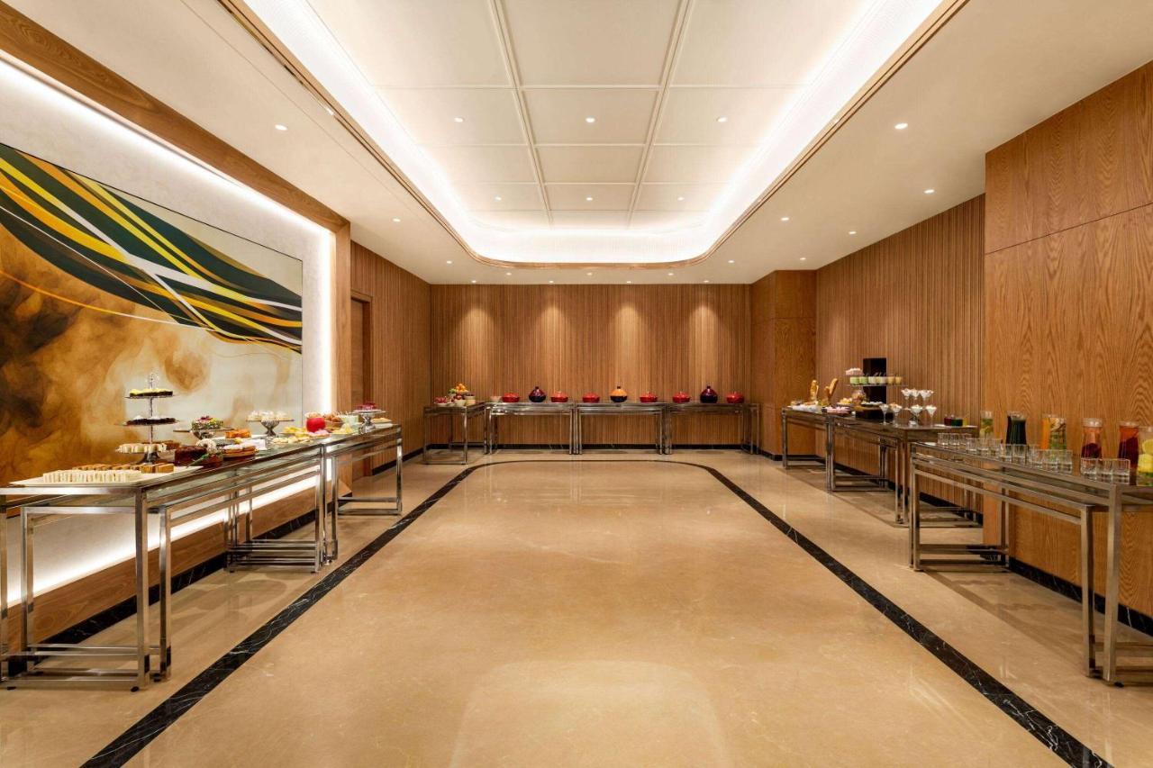 Ramada Encore By Wyndham Indore Nipania Eksteriør bilde