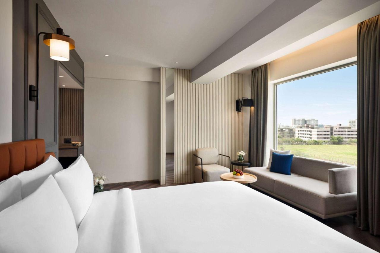 Ramada Encore By Wyndham Indore Nipania Eksteriør bilde