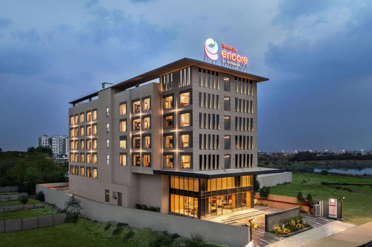 Ramada Encore By Wyndham Indore Nipania Eksteriør bilde